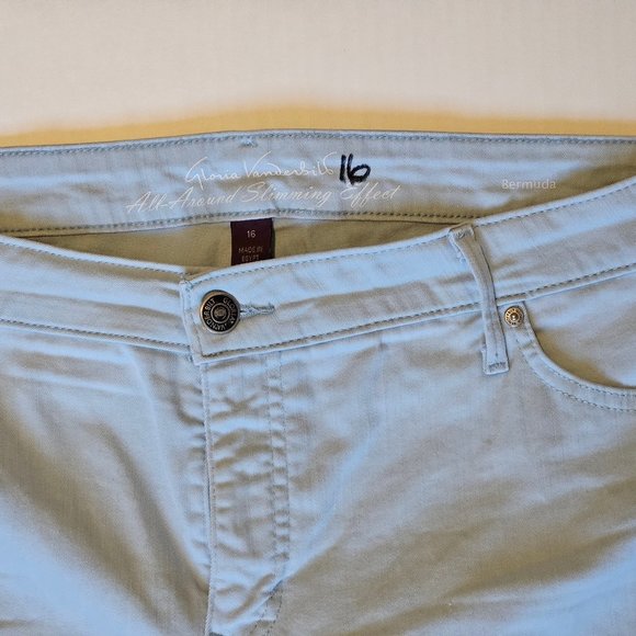 Gloria Vanderbilt All-Around Slimming Bermuda shorts, women's size 16 - Picture 2 of 4